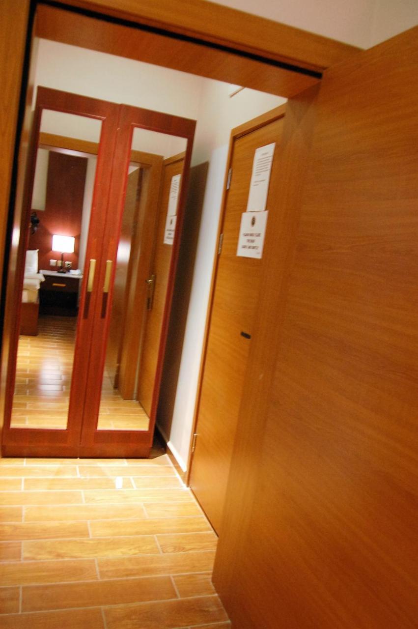 Отель R & K Guest Palace Кано Экстерьер фото