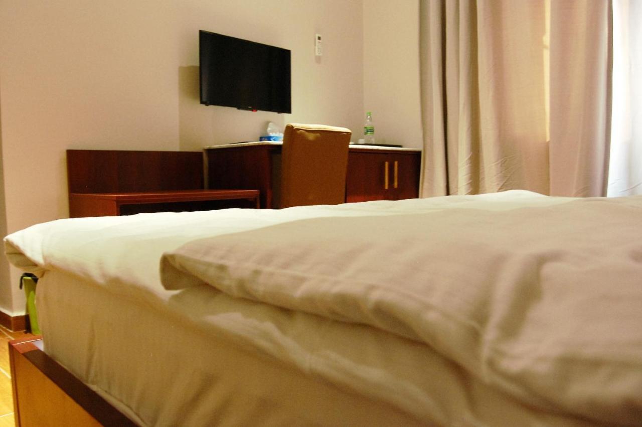 Отель R & K Guest Palace Кано Экстерьер фото